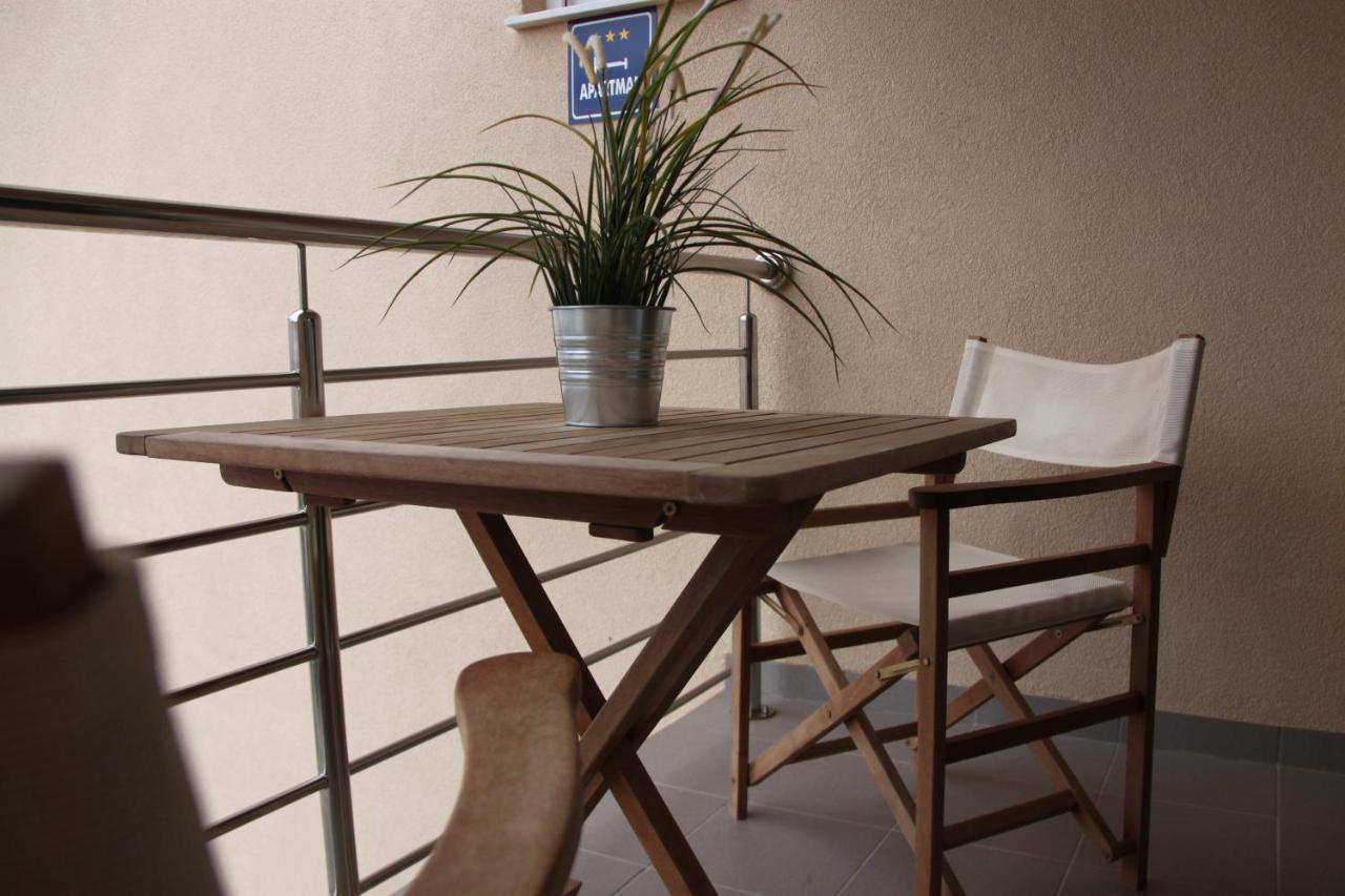 Gallery Apartman Nada Zaboric Exterior photo
