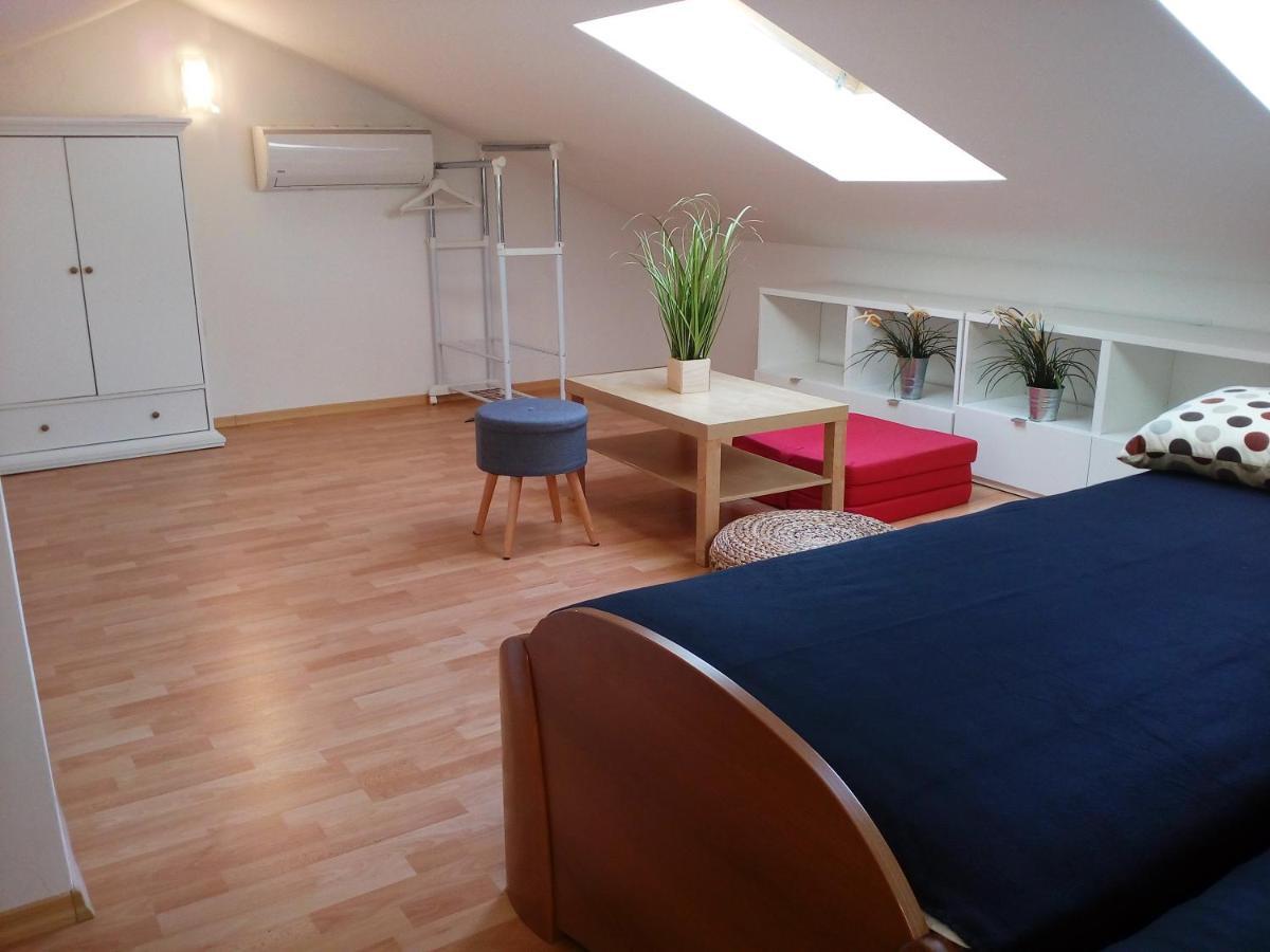 Gallery Apartman Nada Zaboric Exterior photo